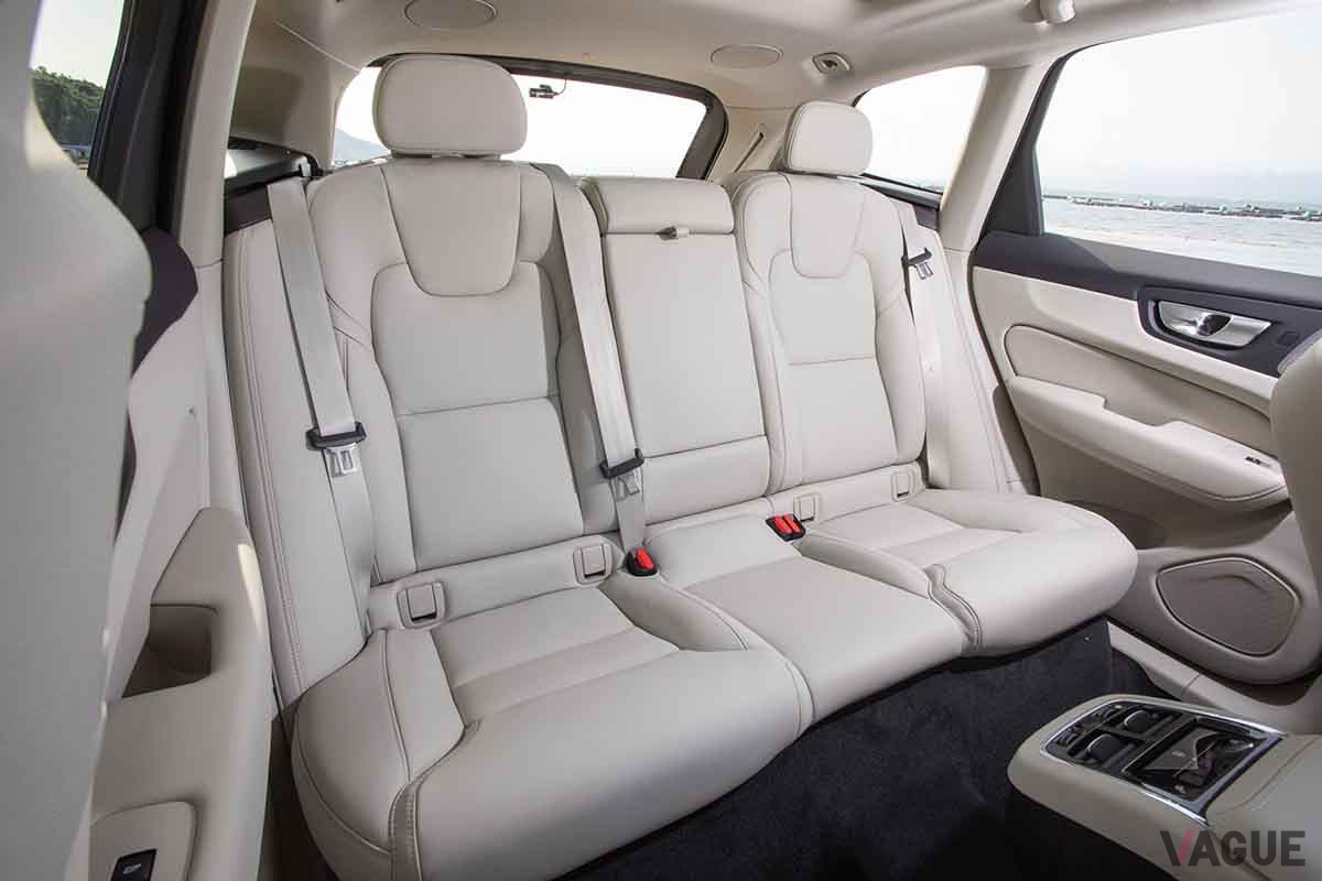 ボルボ改良新型「XC60」のインテリア