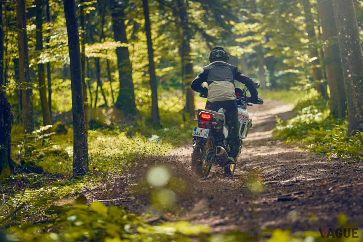 2025年5月に登場したホンダ「XL750トランザルプ」の2025年モデル