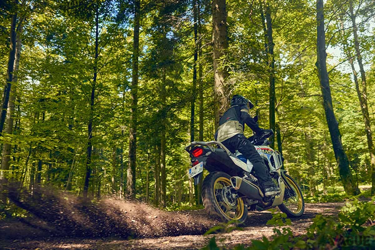 2025年5月に登場したホンダ「XL750トランザルプ」の2025年モデル