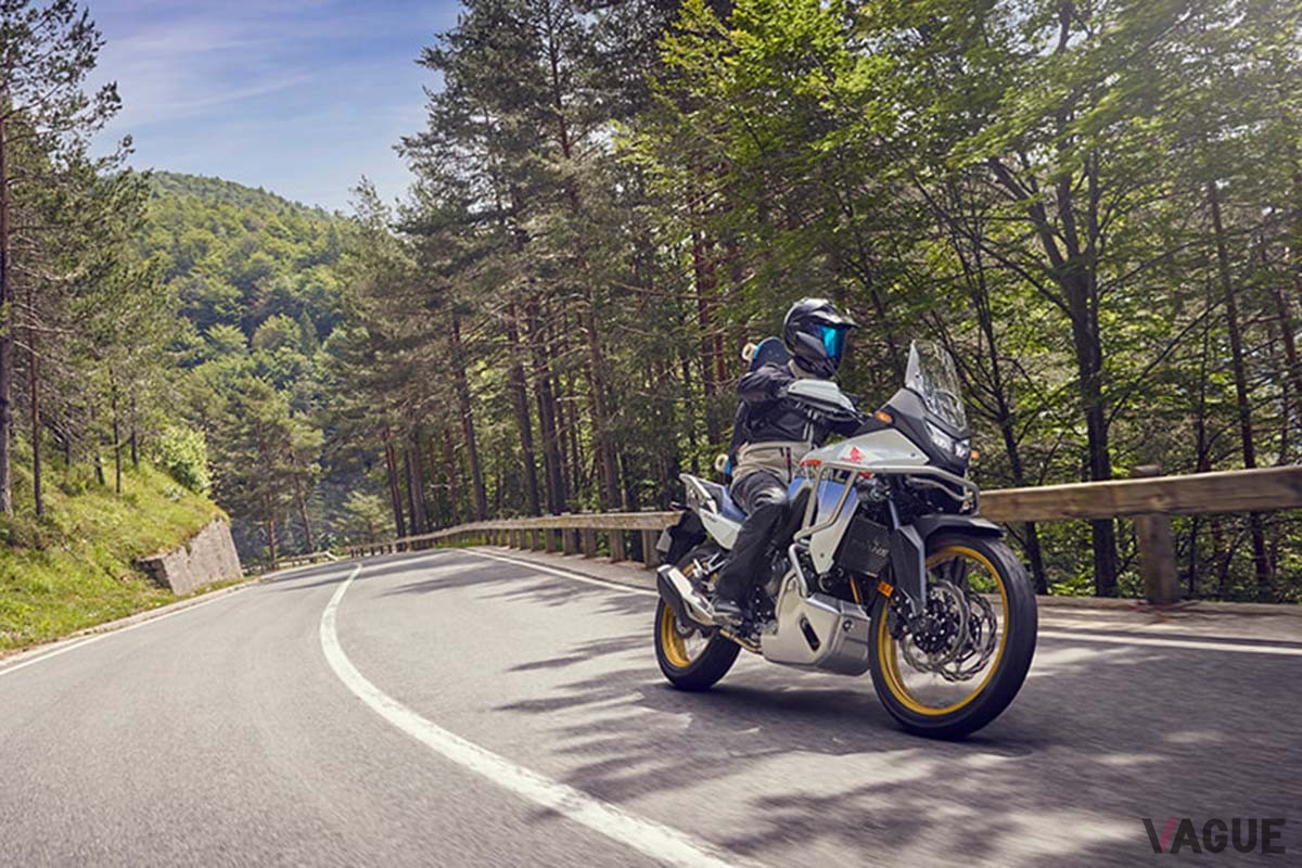 2025年5月に登場したホンダ「XL750トランザルプ」の2025年モデル