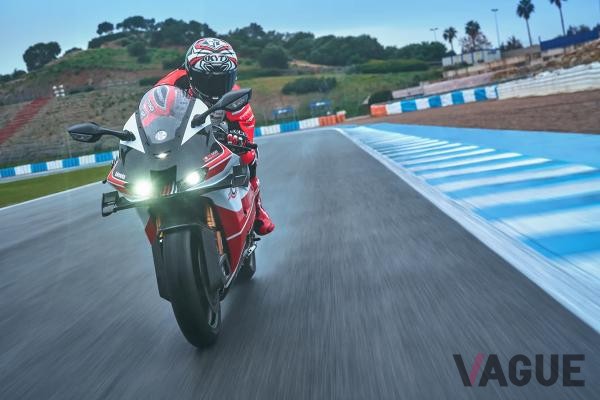9月1日に日本で発売する予定のビモータ新型「KB998 Rimini（リミニ）」