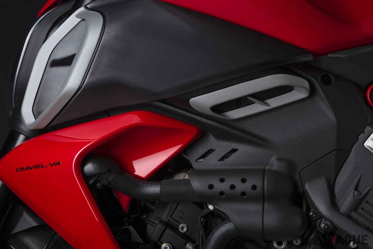 ドゥカティ「ディアベルV4」