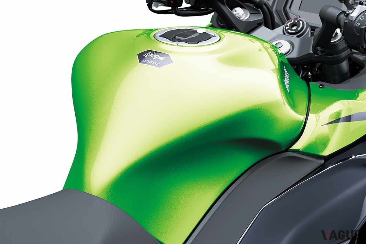 カワサキ「ニンジャ1100SX」