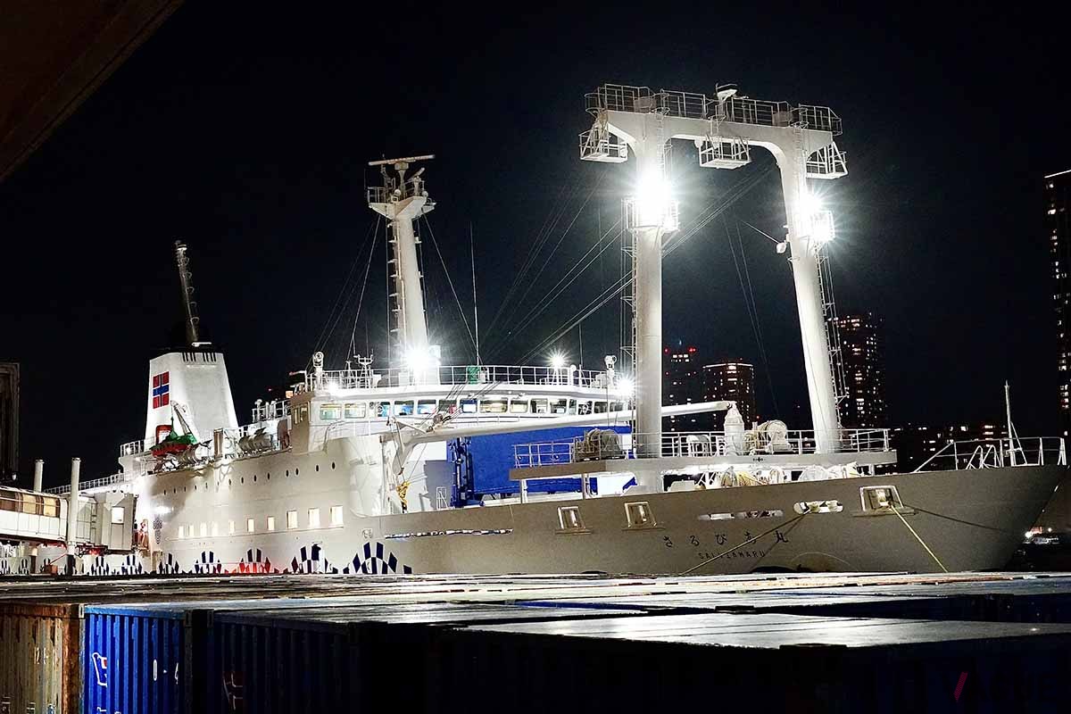 東京・竹芝桟橋に停泊中の大型客船「さるびあ丸」が今夏、船上ビアガーデンになる