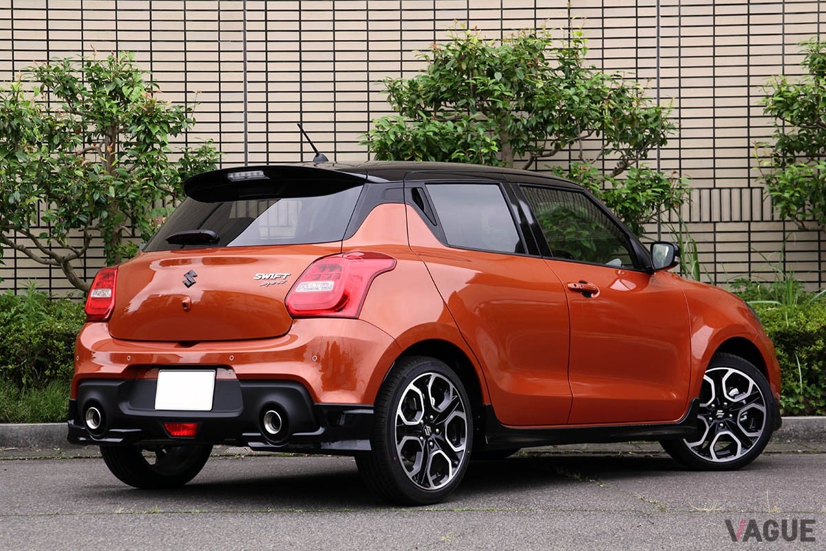 クルマの基本性能の高さに加え、操る楽しさもあわせ持つ4代目の現行型「スイフトスポーツ（ZC33S型）」は2017年にデビュー