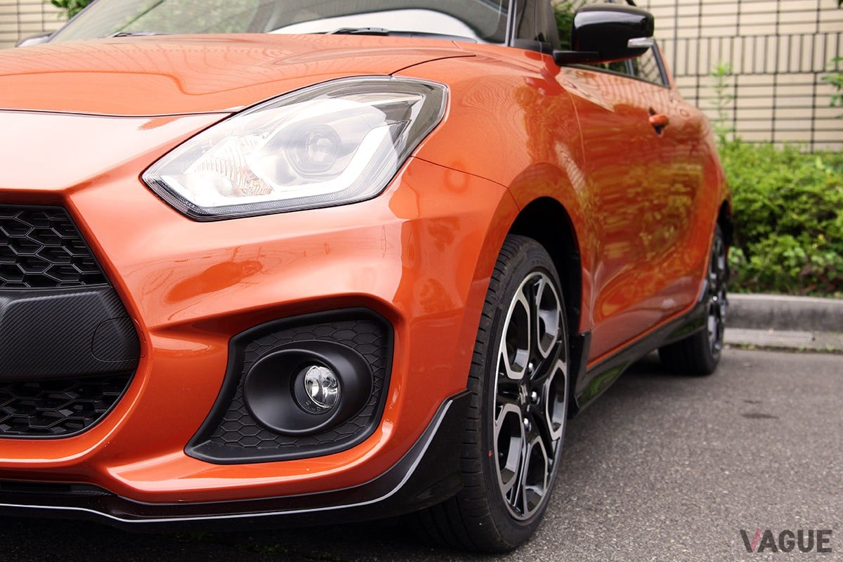 クルマの基本性能の高さに加え、操る楽しさもあわせ持つ4代目の現行型「スイフトスポーツ（ZC33S型）」は2017年にデビュー