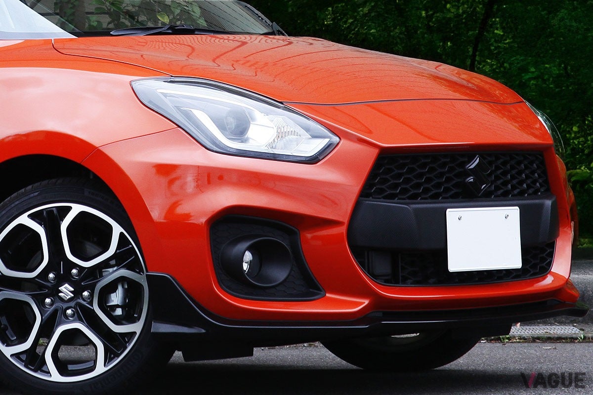 クルマの基本性能の高さに加え、操る楽しさもあわせ持つ4代目の現行型「スイフトスポーツ（ZC33S型）」は2017年にデビュー