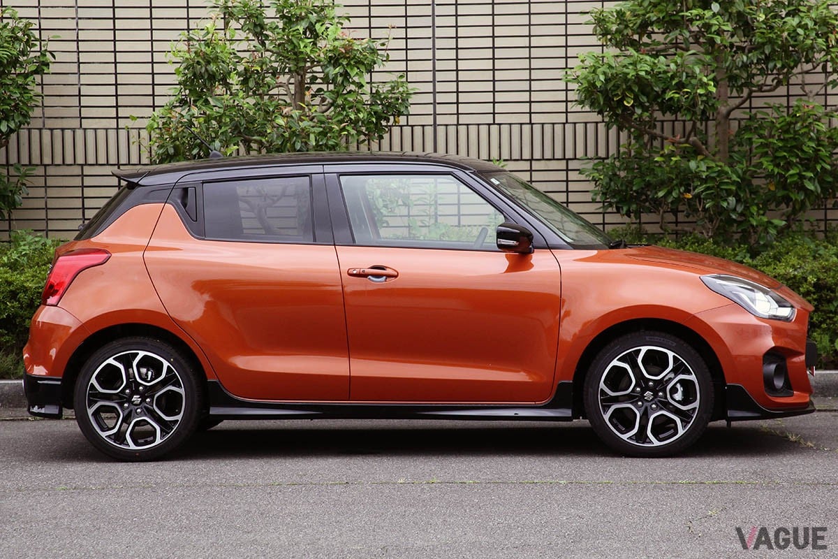 クルマの基本性能の高さに加え、操る楽しさもあわせ持つ4代目の現行型「スイフトスポーツ（ZC33S型）」は2017年にデビュー