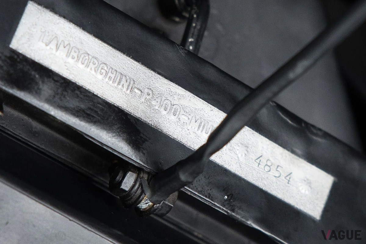 1971年式ランボルギーニ「ミウラ P400SV」（C）Broad Arrow Auctions LLC.