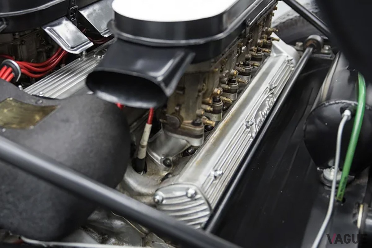 1971年式ランボルギーニ「ミウラ P400SV」（C）Broad Arrow Auctions LLC.