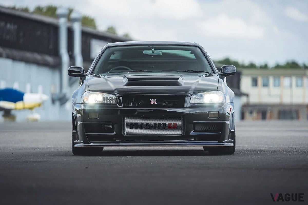 1999年式の日産R34型「スカイラインGT-R Vスペック」