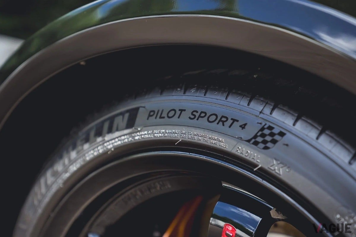 1999年式の日産R34型「スカイラインGT-R Vスペック」