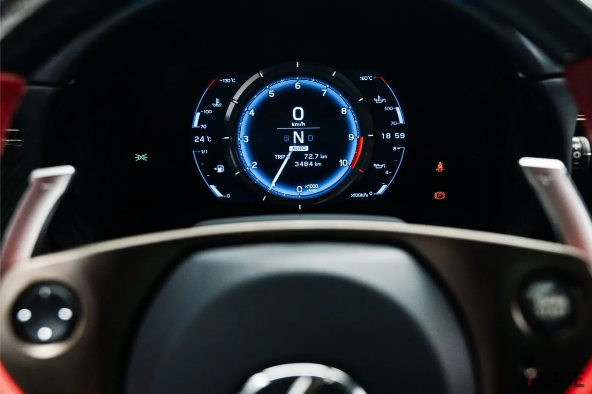 高級品専門の国際マーケットプレイス「JamesEdition」に出品された2012年式レクサス「LFA」