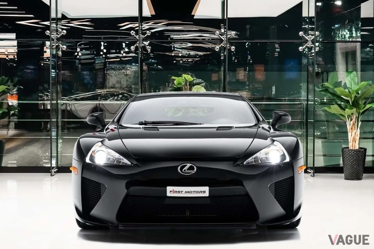 高級品専門の国際マーケットプレイス「JamesEdition」に出品された2012年式レクサス「LFA」