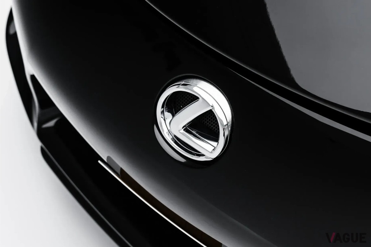 高級品専門の国際マーケットプレイス「JamesEdition」に出品された2012年式レクサス「LFA」