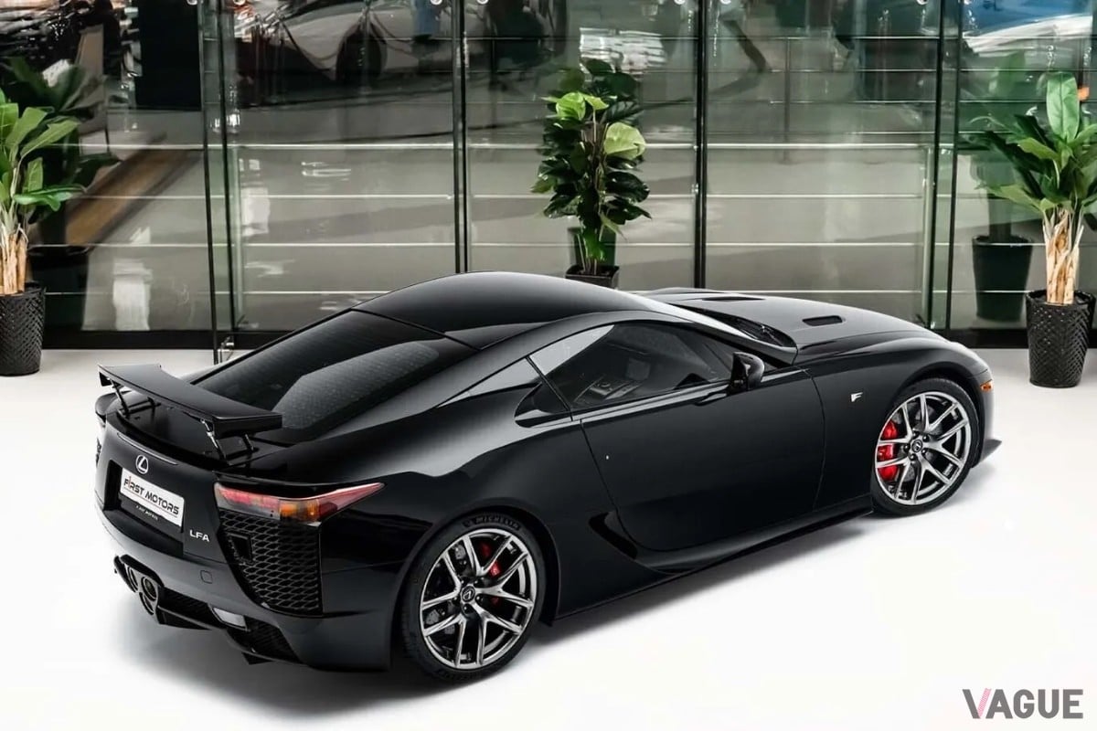 高級品専門の国際マーケットプレイス「JamesEdition」に出品された2012年式レクサス「LFA」