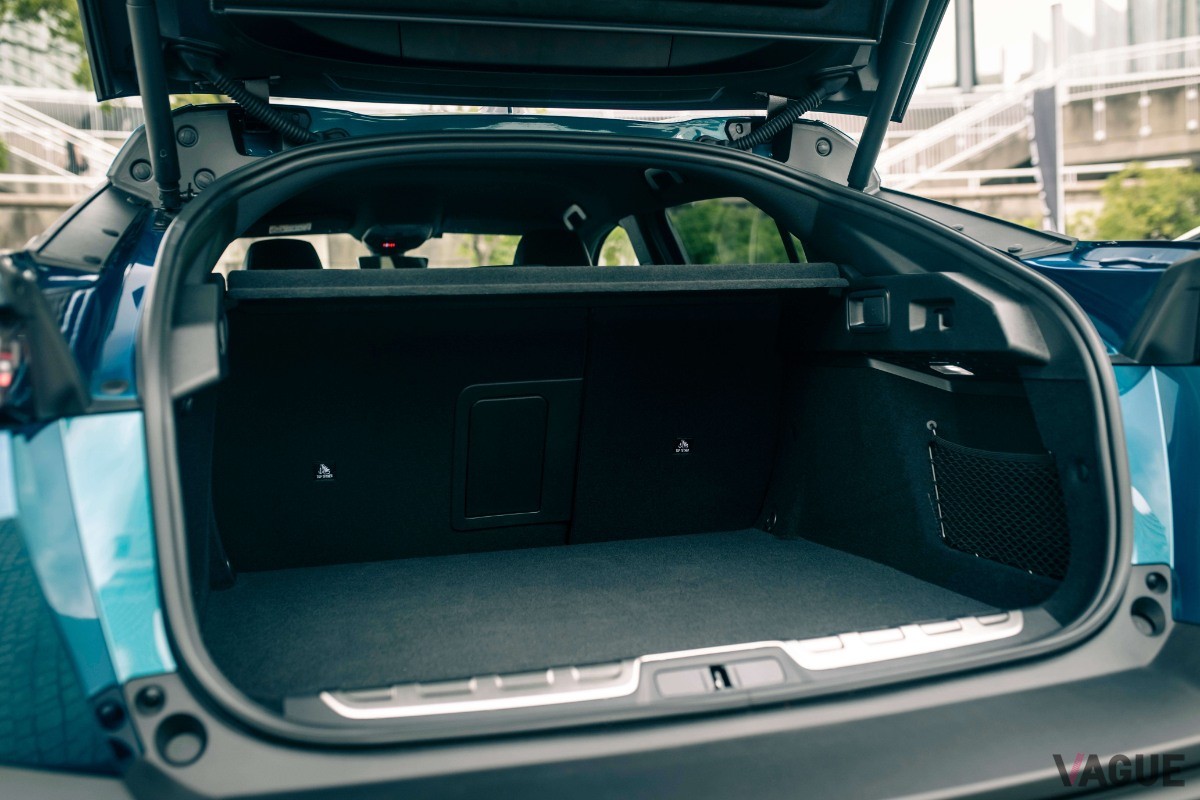 プジョー新型「408」