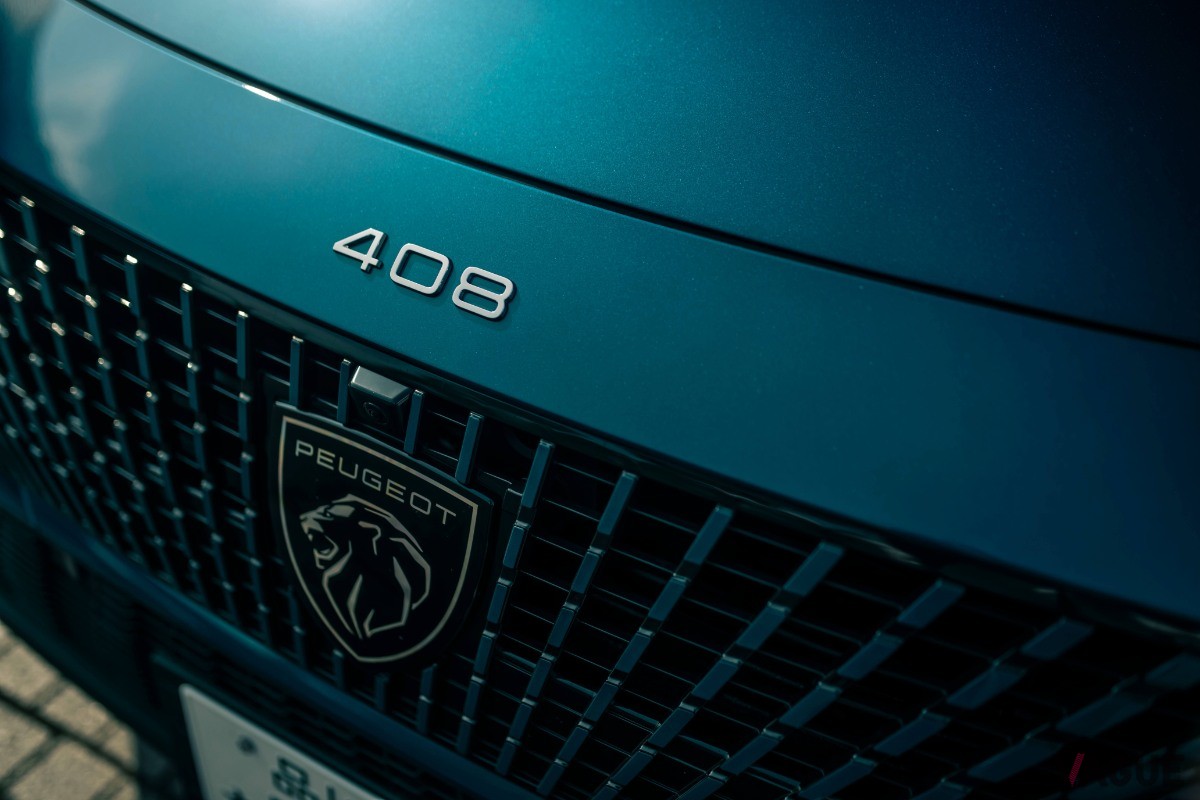 プジョー新型「408」