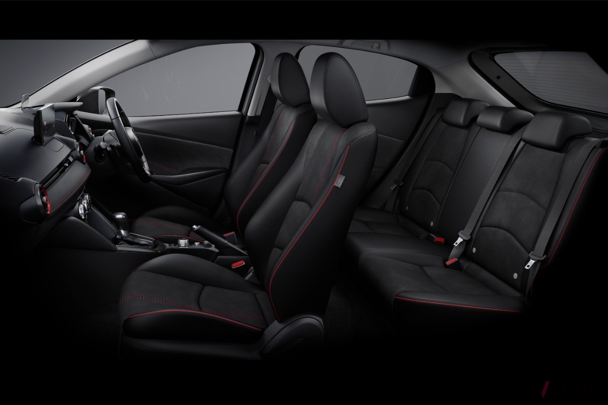 マツダ「マツダ2 15スポーツ＋」