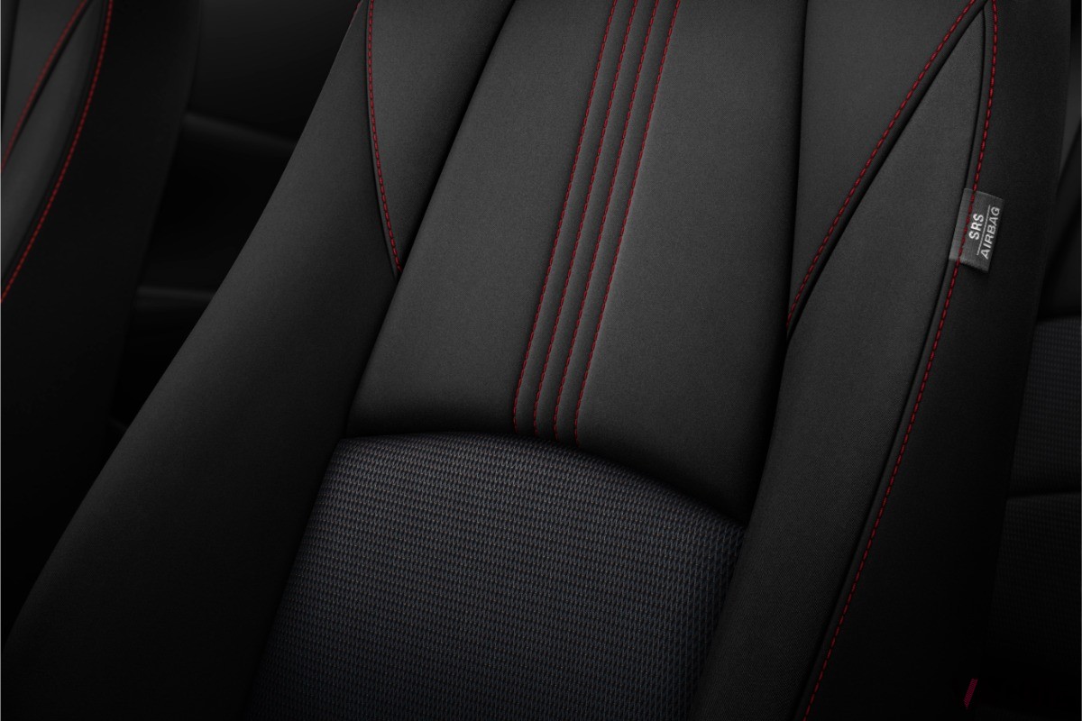 マツダ「マツダ2 15スポーツ」