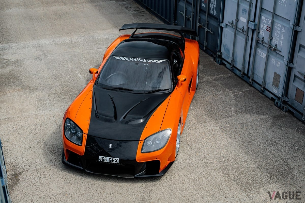 ヴェイルサイド製ボディキットを装着した1992年式マツダ「RX-7」