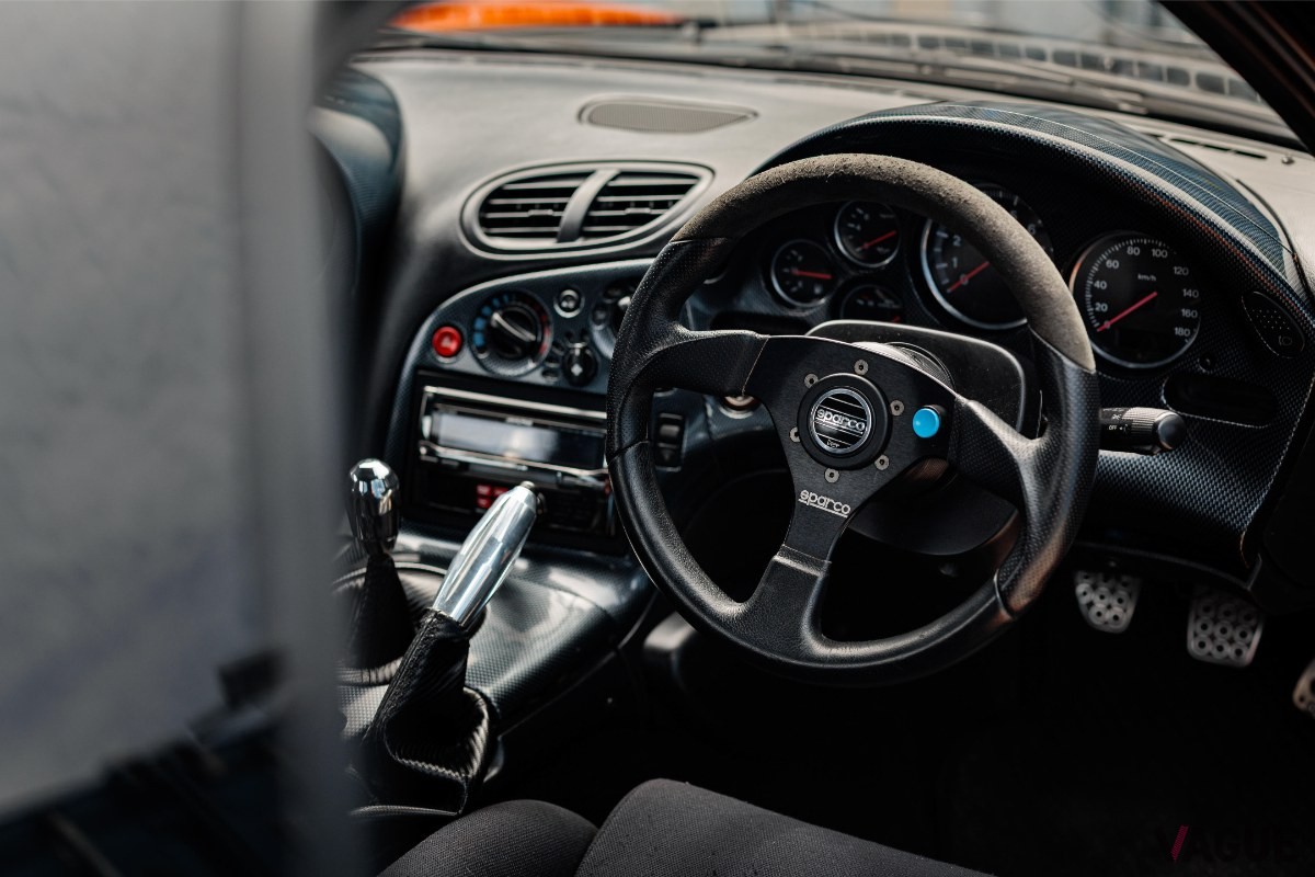 ヴェイルサイド製ボディキットを装着した1992年式マツダ「RX-7」