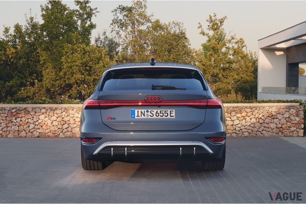 アウディ新型「S6アバント e-tron」