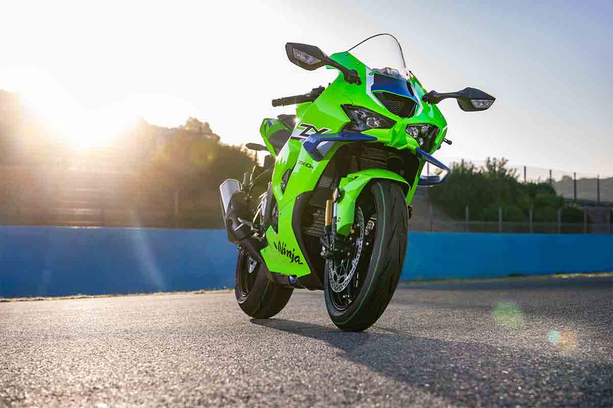 カワサキ「ニンジャ ZX-10R」