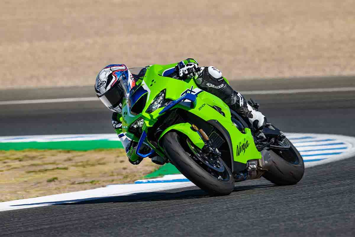 カワサキ「ニンジャ ZX-10R」