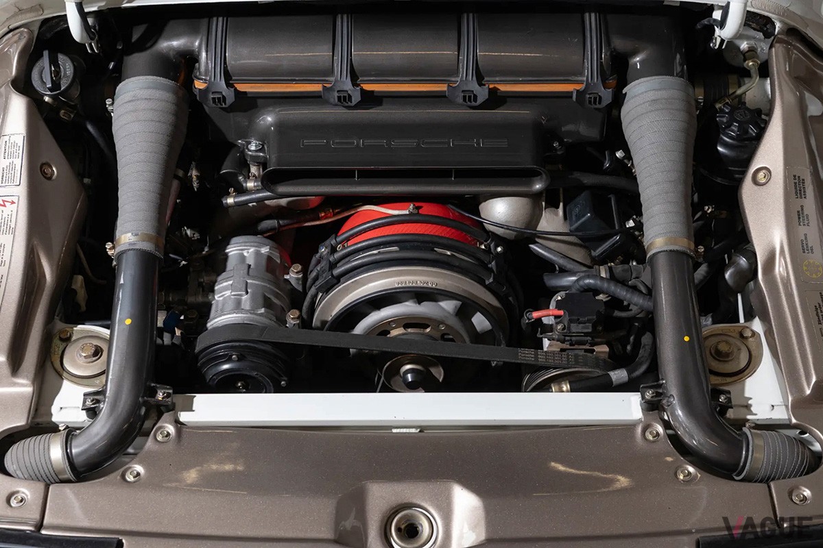 不慮の事故から世界で唯一のオープン仕様に生まれ変わったポルシェ「959スピードスター」（C）RMサザビーズ