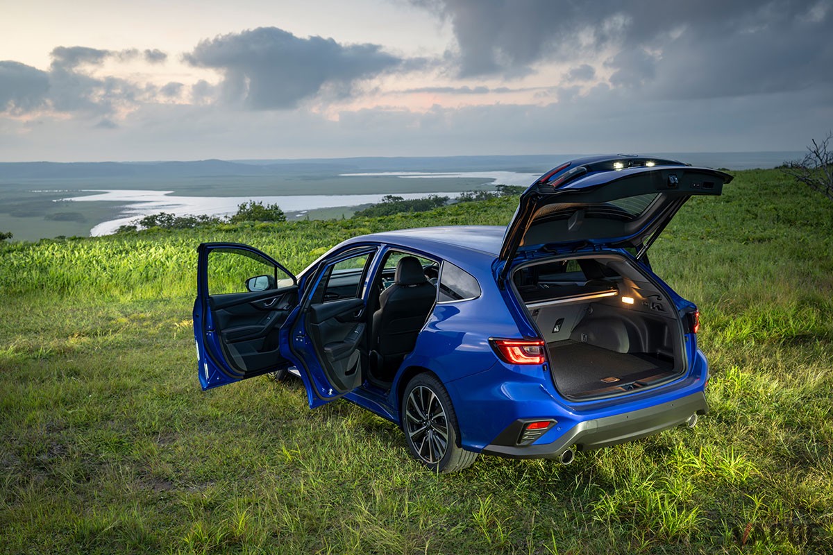 スバル「レヴォーグ STIスポーツ Rブラック リミテッド」