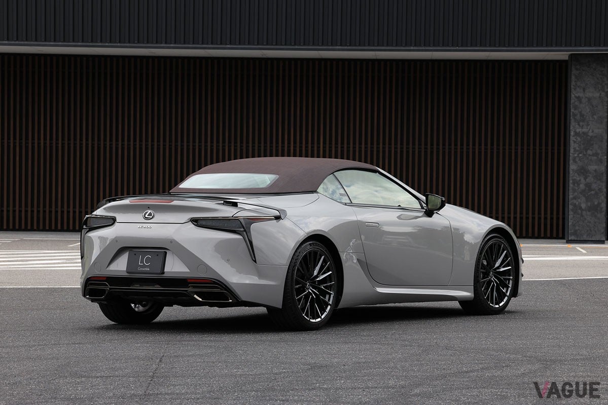 レクサス「LC500コンバーチブル“PINNACLE”」