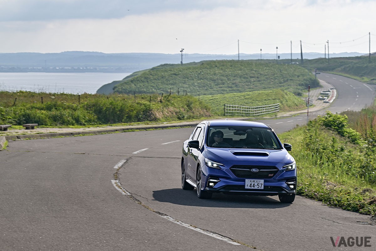 スバル「レヴォーグ STIスポーツ Rブラック リミテッド」