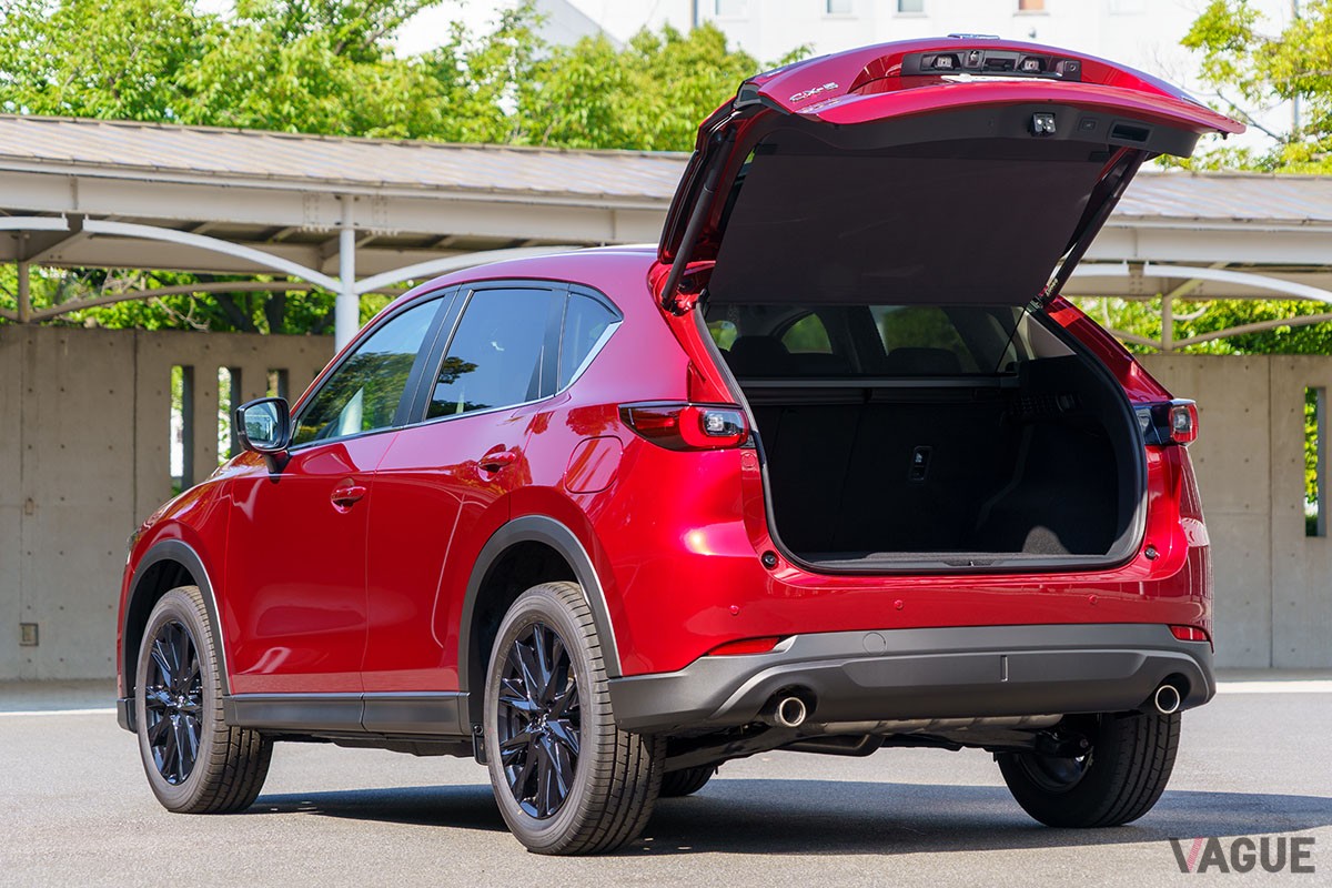 現行型のマツダ「CX-5 20Sブラックセレクション」