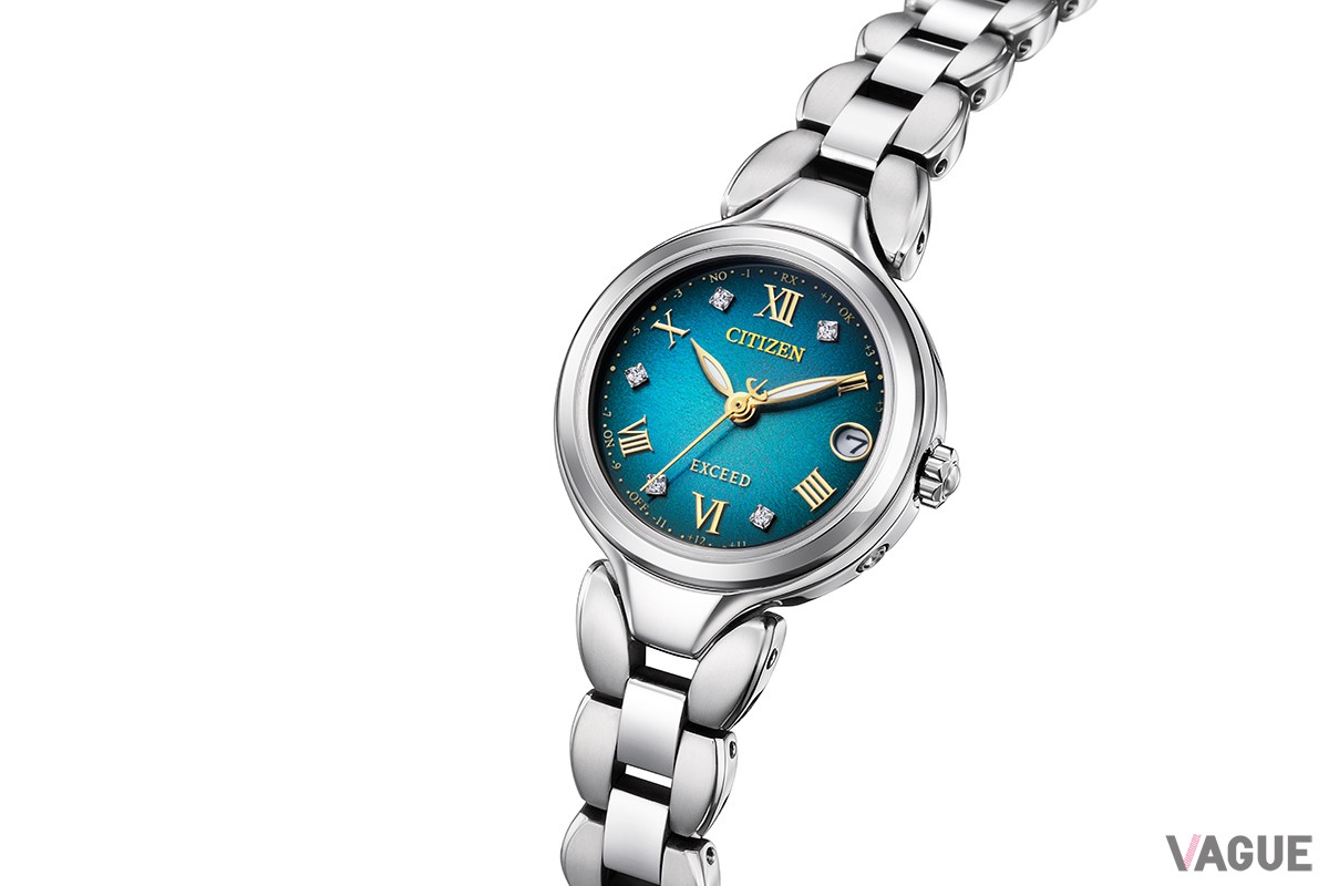 レディスモデルでもエコ・ドライブやワールドタイム、ダイレクトフライト、デイト表示といった機能性がしっかりと盛り込まれている