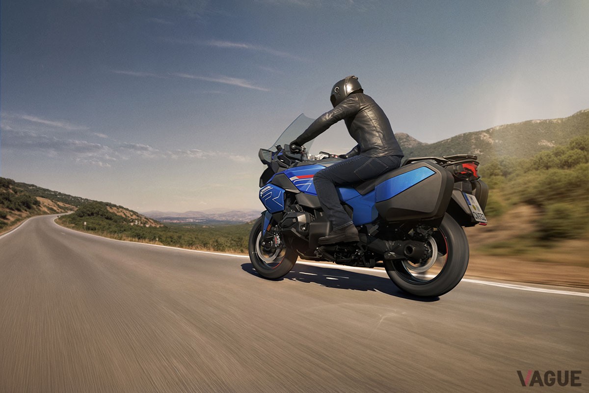 BMW新型「R1300RT」