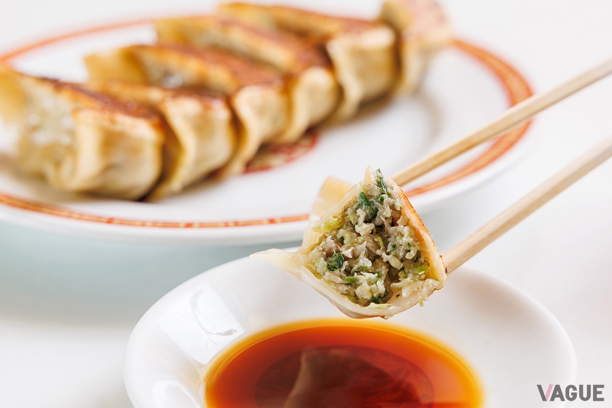 ニラの緑が鮮やか。肉の旨みがじんわりと口の中に広がる