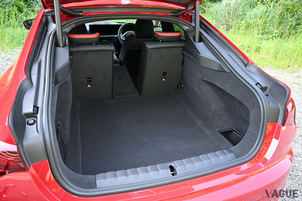 アルピナ「B4 GT」