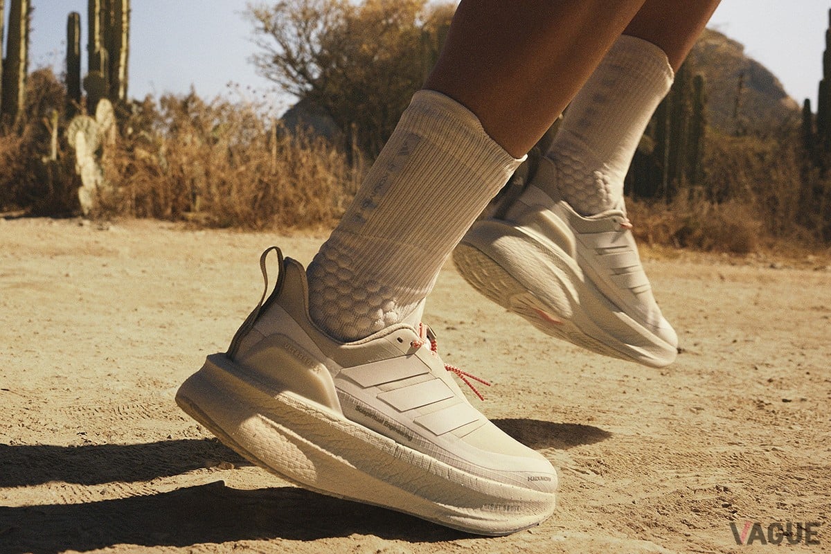 H.KOUMORI ULTRABOOST 5：2万6400円（グレー）