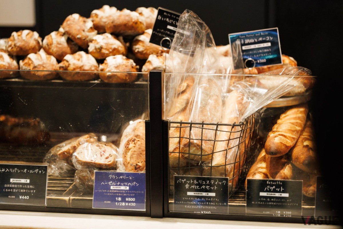 バケット＆リュスティック食べ比べセットもあり、初めて買いに来る人にもおすすめ
