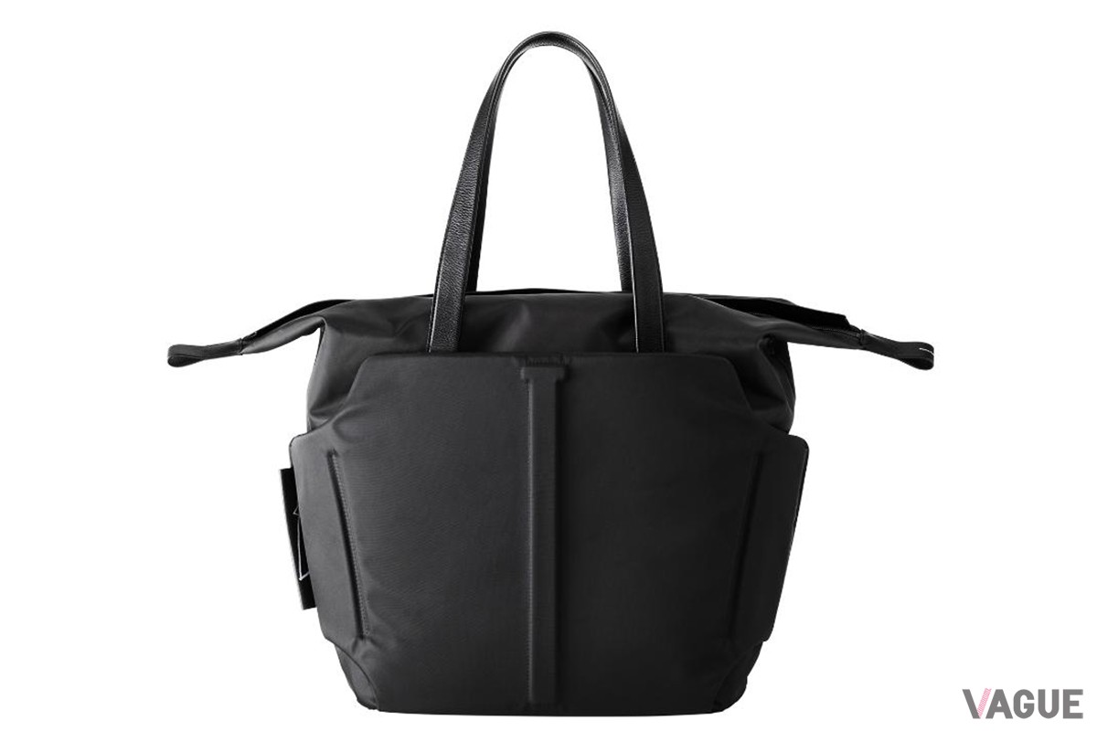 60周年モデル 60Solid Tote bag：15万4000円