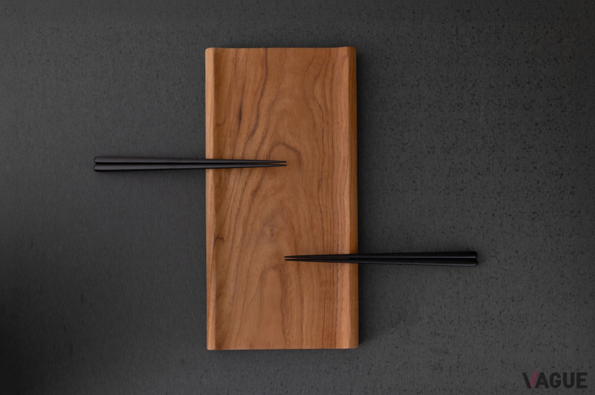 縞黒檀極（きわみ）箸置き揃え：5400円