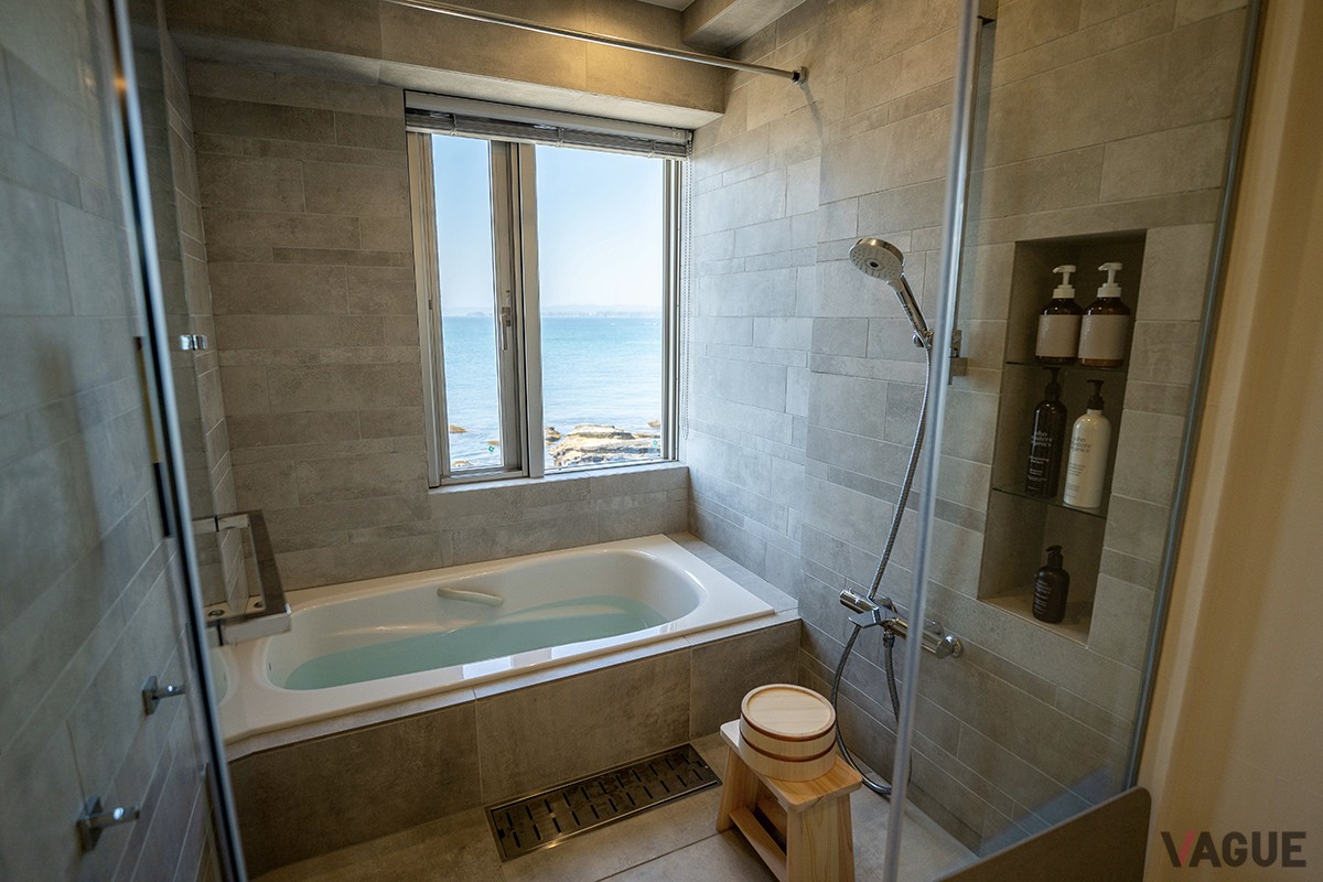オーシャンビューが堪能できる、上質なバスルーム