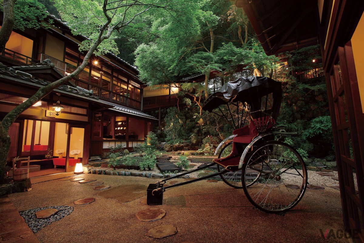 明治の森箕面　音羽山荘