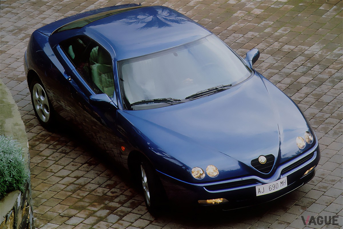 往年の名機“ブッソーネV6”を搭載していたアルファ ロメオ「GTV」