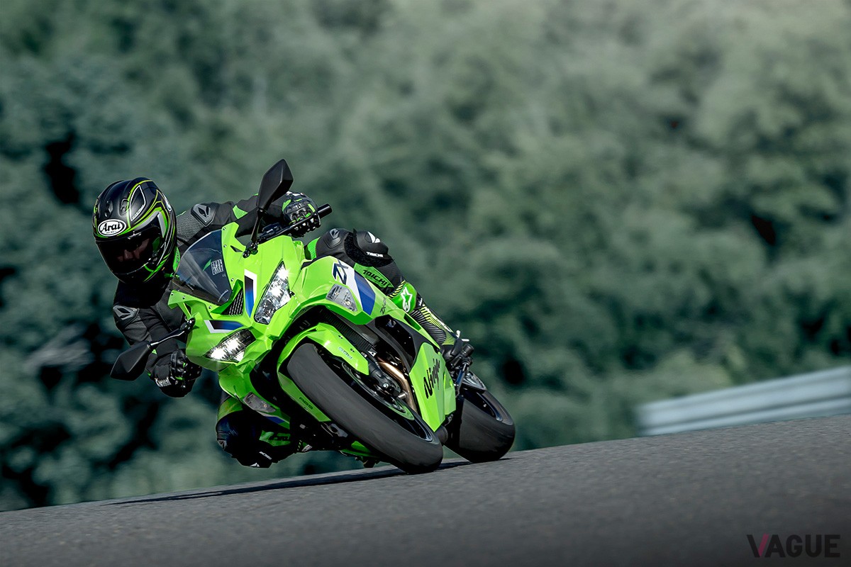カワサキ新型「Ninja ZX‑4RR」