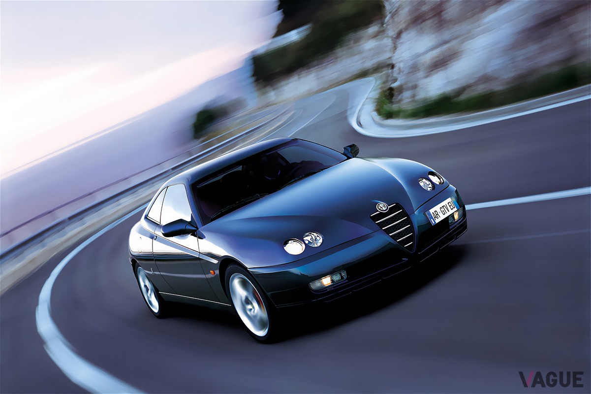 往年の名機“ブッソーネV6”を搭載していたアルファ ロメオ「GTV」