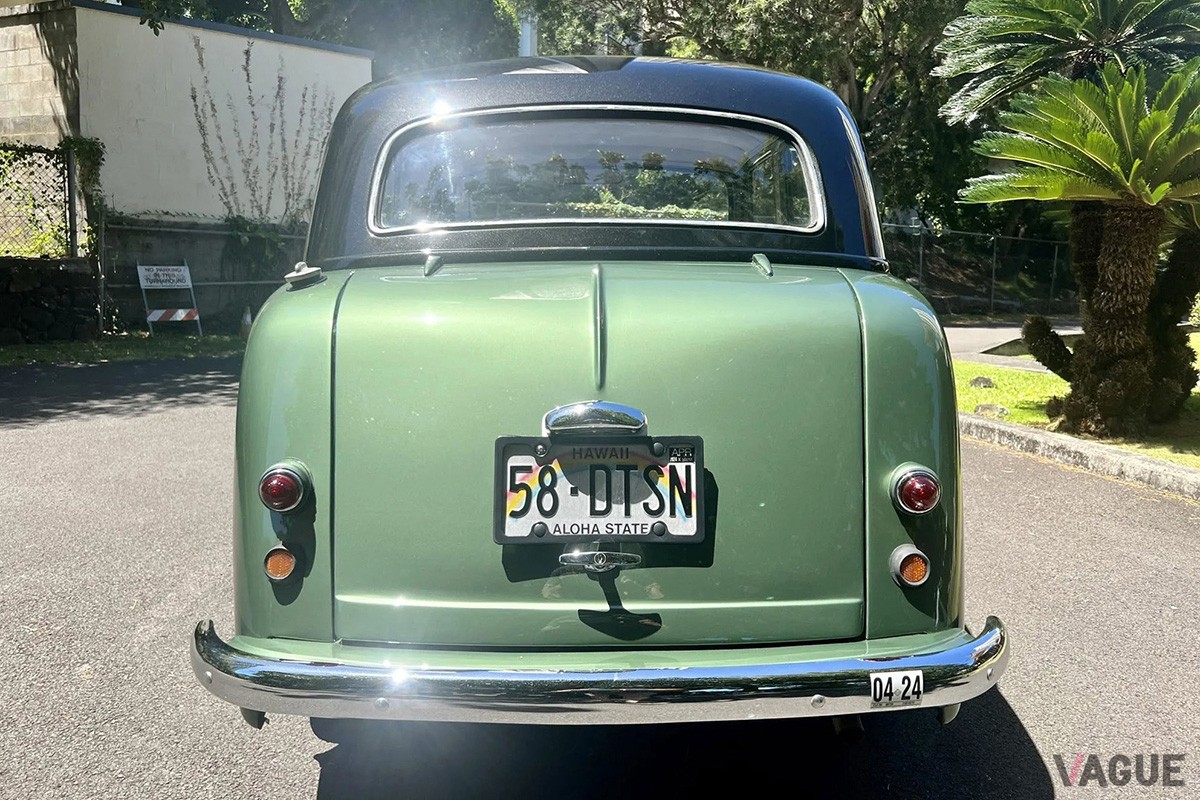 210型のダットサン「1000」