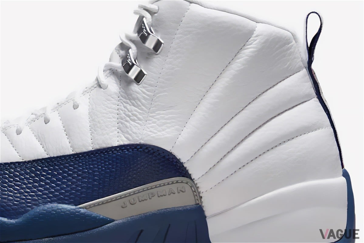 Air Jordan 12 ホワイト/ブルー JORDAN BRAND AIR JORDAN 12 RETRO WHITE/FRENCH BLUE-METALLIC