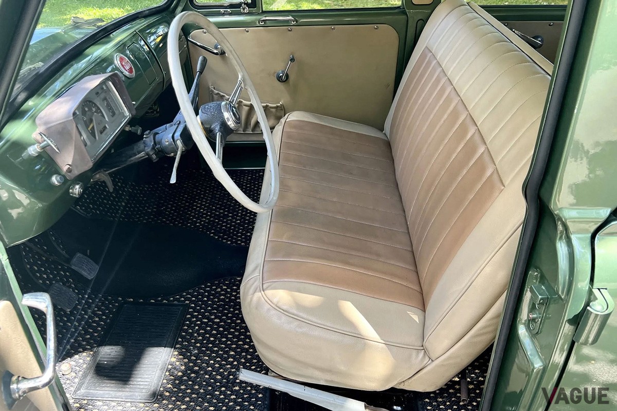 210型のダットサン「1000」